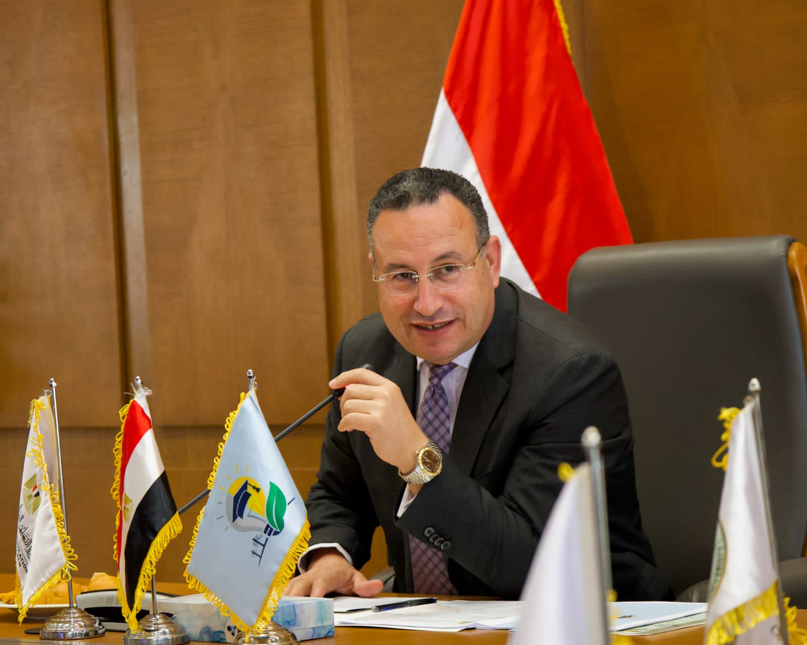 قنصوة يلتقي بممثلي الاتحادات الطلابية والأسر المركزية بالجامعات والمعاهد