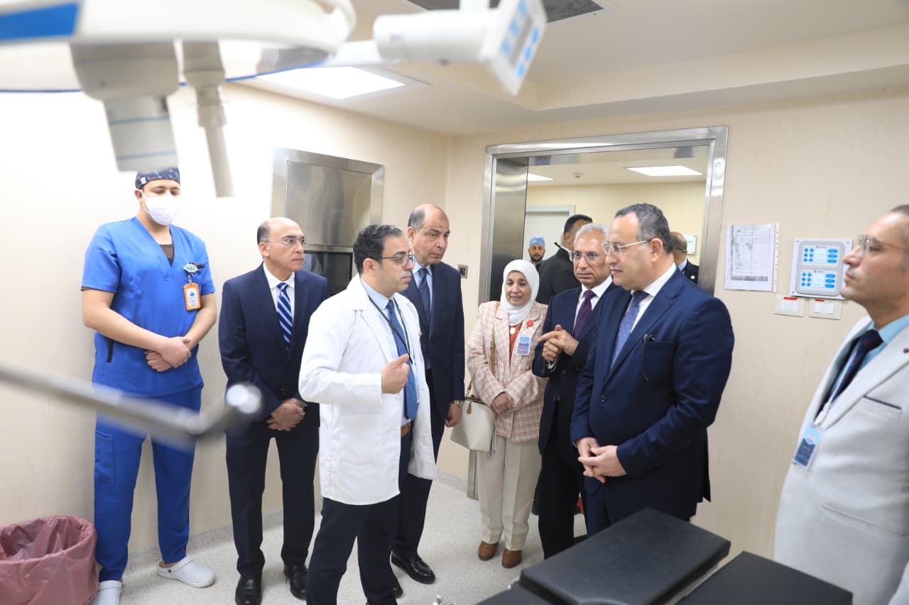 كدوانى :اعتزاز محافظة المنيا بما حققته جامعة المنيا من مكانة متميزة