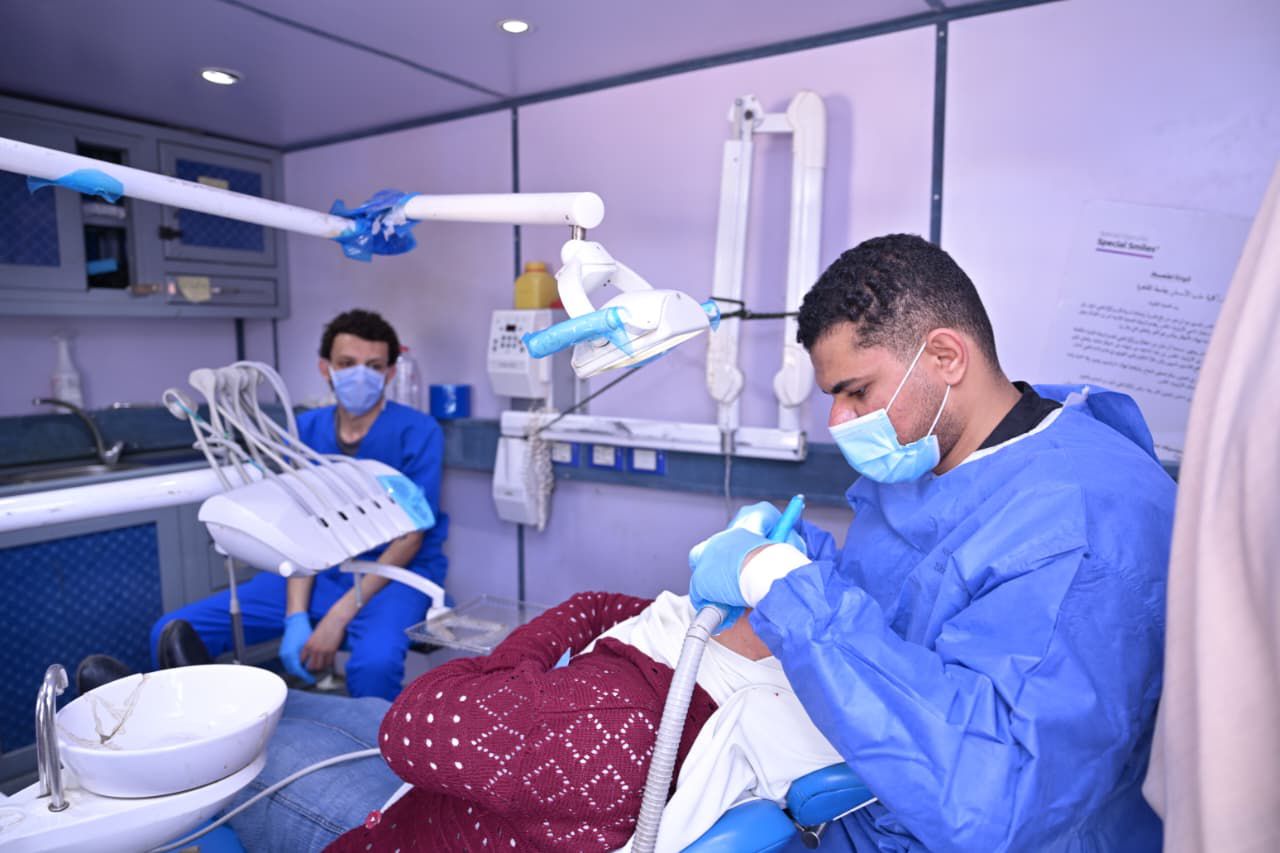 حملة توعوية لصحة الفم والأسنان تنظمها جامعة القاهرة بالتزامن مع اليوم العالمي لصحة الفم 3 حملة توعوية لصحة الفم والأسنان تنظمها جامعة القاهرة بالتزامن مع اليوم العالمي لصحة الفم