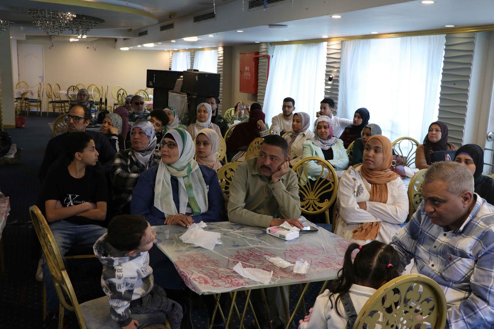 لجنة الإغاثة الإنسانية بنقابة الأطباء تنظم يوم تثقيفي لمرضى الغسيل الكلوي 7 almomken.com 9b17b5df