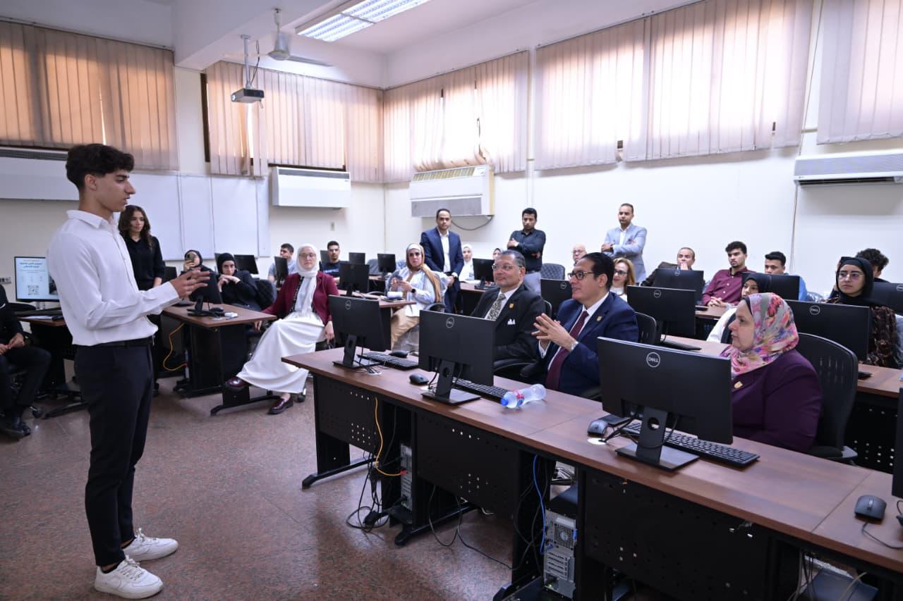 جامعتنا الخضراء المستدامة».. طلاب تخطيط القاهرة يبتكرون تطبيقًا ذكيًا لرصد الأداء البيئي بالحرم الجامعي 4 جولة تفقدية داخل الكلية ومتابعة للأنشطة البحثية والبيئية