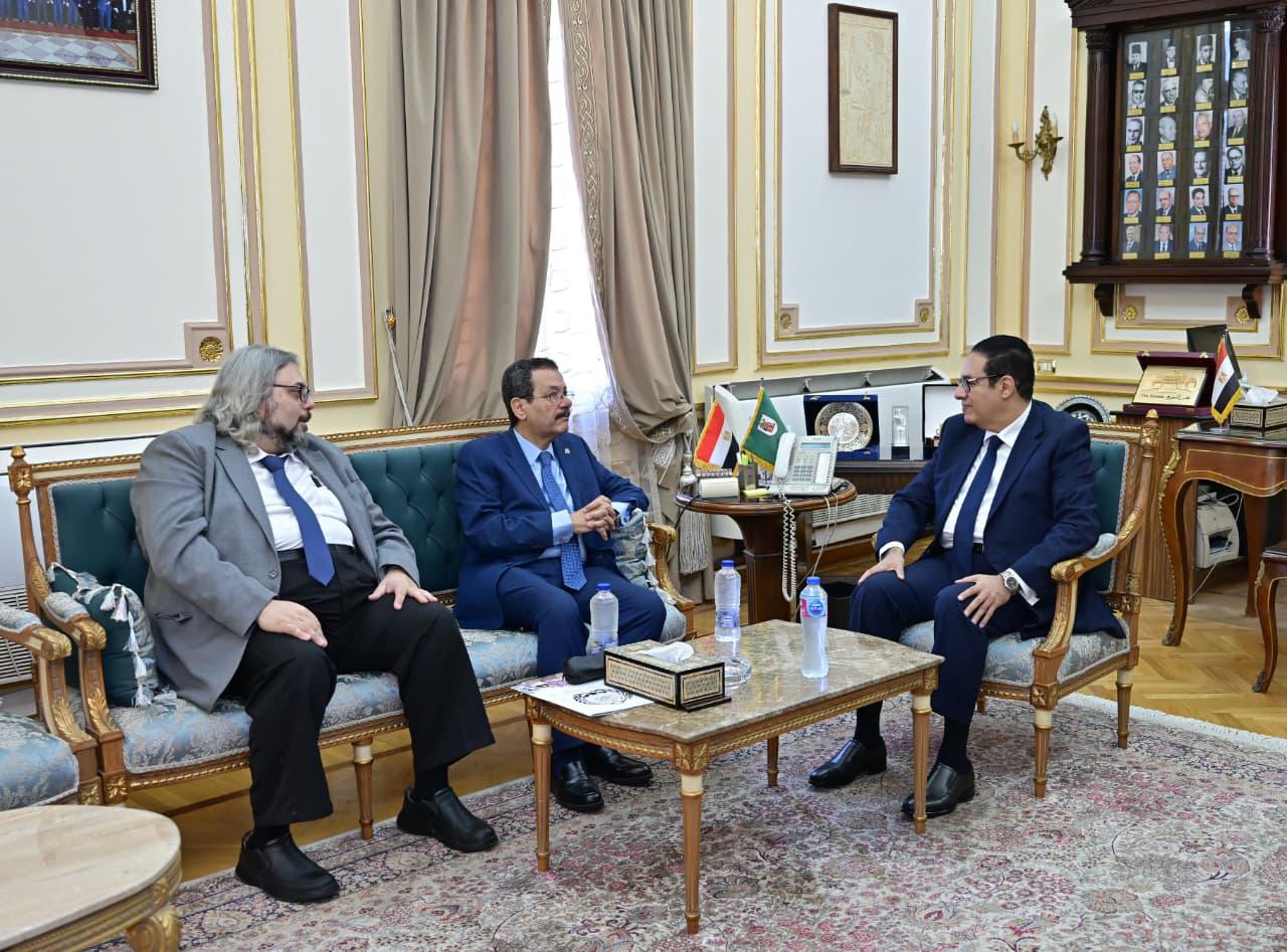 القاهرة توقع بروتوكول تعاون مع الأكاديمية الوطنية لتكنولوجيا المعلومات لتمكين الأشخاص ذوي الإعاقة