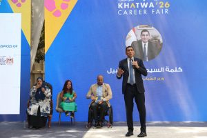جوهر نبيل وزير الشباب والرياضة 