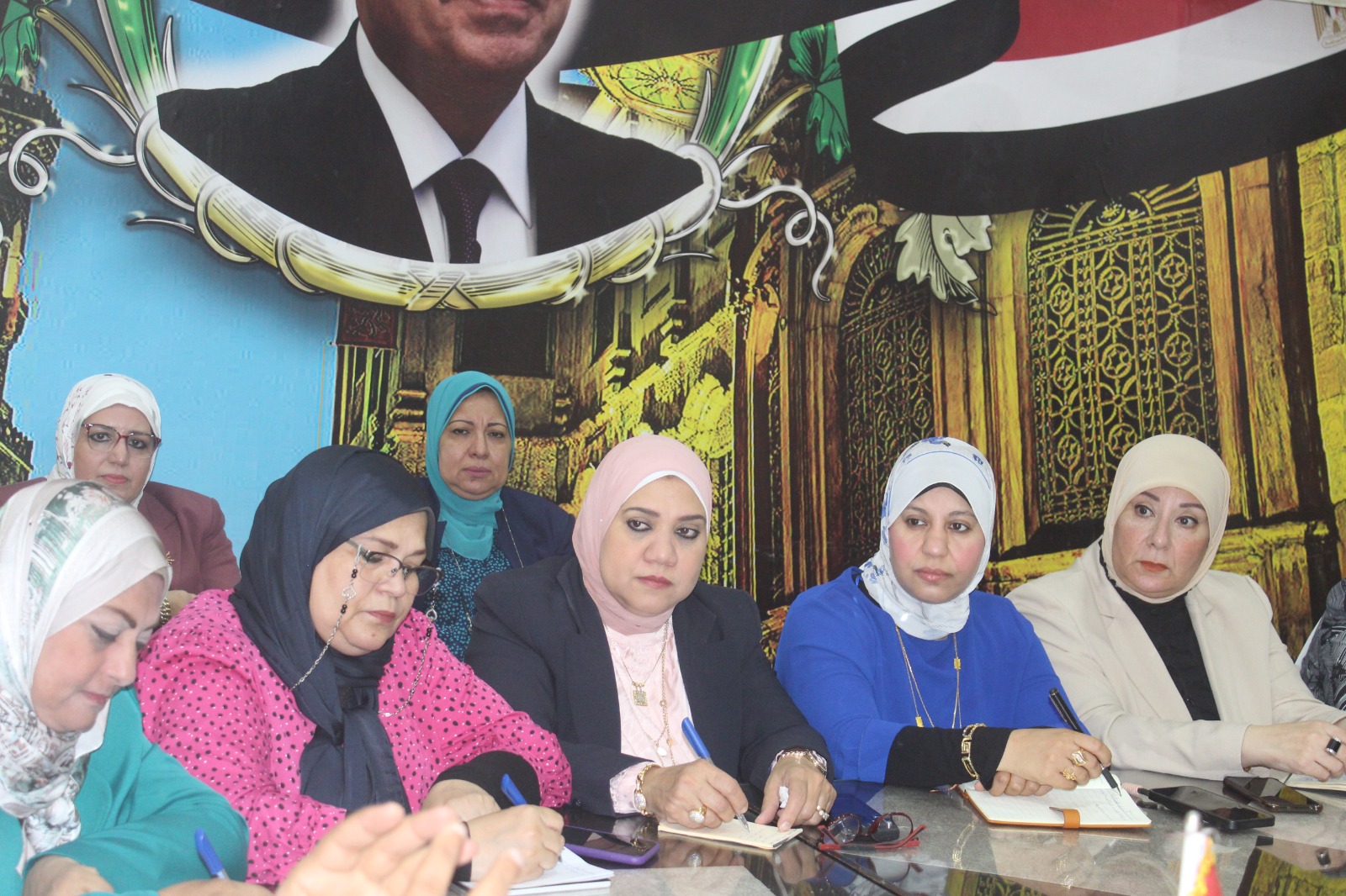 مدير تعليم الجيزة يتابع امتحانات الثانوية العامة ويبحث استعدادات العام الدراسي الجديد