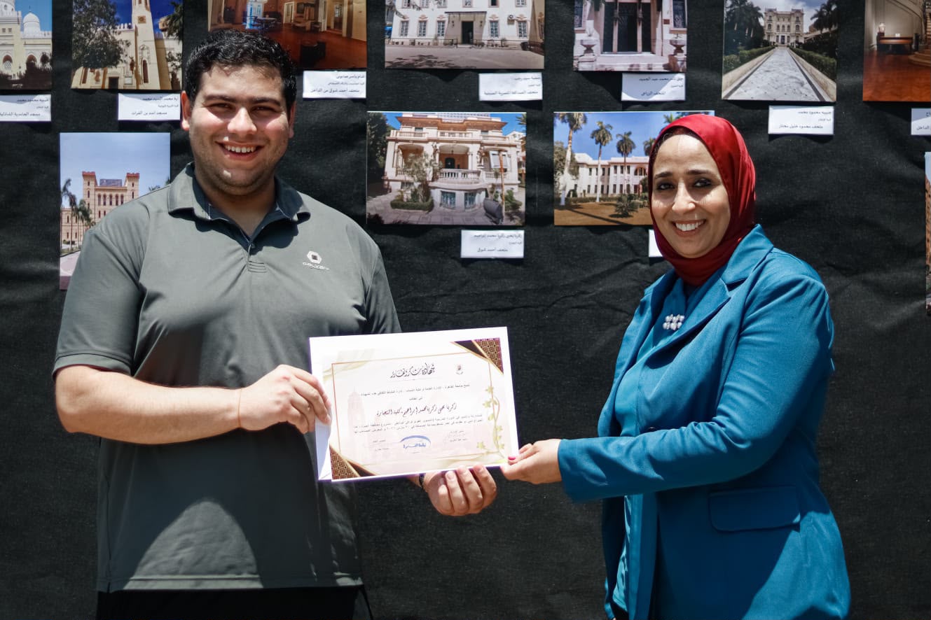 القاهرة تفتتح معرض "هنا الجيزة" للتصوير الفوتوغرافي الوثائقي بمشاركة 100 طالب من مختلف الكليات
