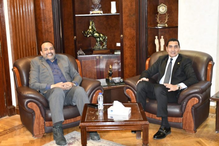 جوهر نبيل يستقبل النائب محمد شبانة لبحث تعزيز التعاون وتطوير نادي الصحفيين ودعم المبادرات الوطنية للشباب 2 almomken.com d7f1edad