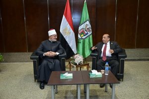محاضرة مفتي الجمهورية «مسك ختام» فعاليات الفوج الأول لمعسكر قادة المستقبل بجامعة القاهرة 6 almomken.com 70877fd0