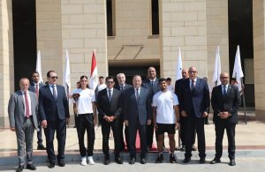 طالب بعلاج طبيعي القاهرة يحمل شعلة دورة الألعاب الأفريقية الثانية عشرة للجامعات «القاهرة 2026» 5 almomken.com d5da63d0