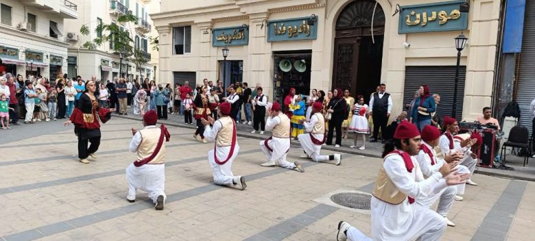 شارع الفن" يحتفي بالمولد النبوي في الإسكندرية 2 almomken.com e70d5ace