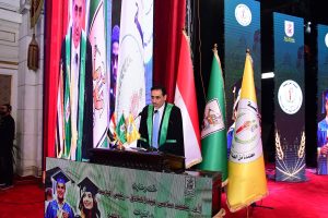زراعة القاهرة تحتفل بتخريج دفعة 2026 وتكرم الدفعة الذهبية من أساتذة الكلية. 7 almomken.com 284773af