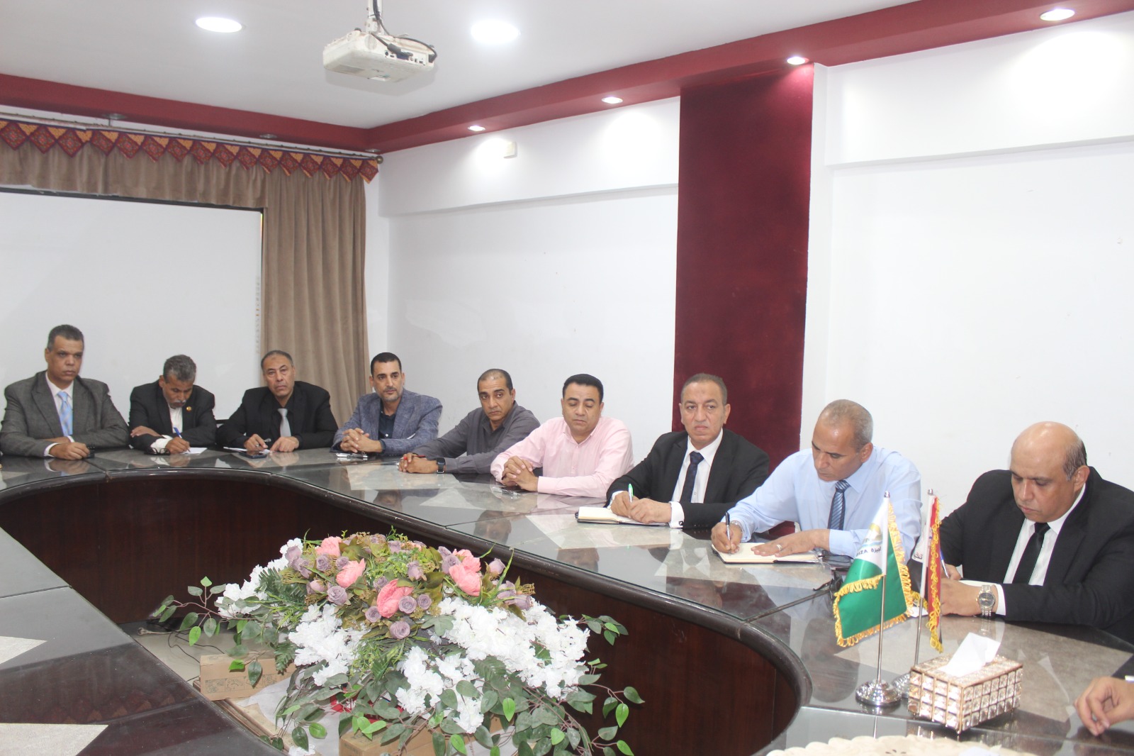 سعيد عطية يتابع انتظام العملية التعليمية بمدارس الجيزة فى اليوم الأول 