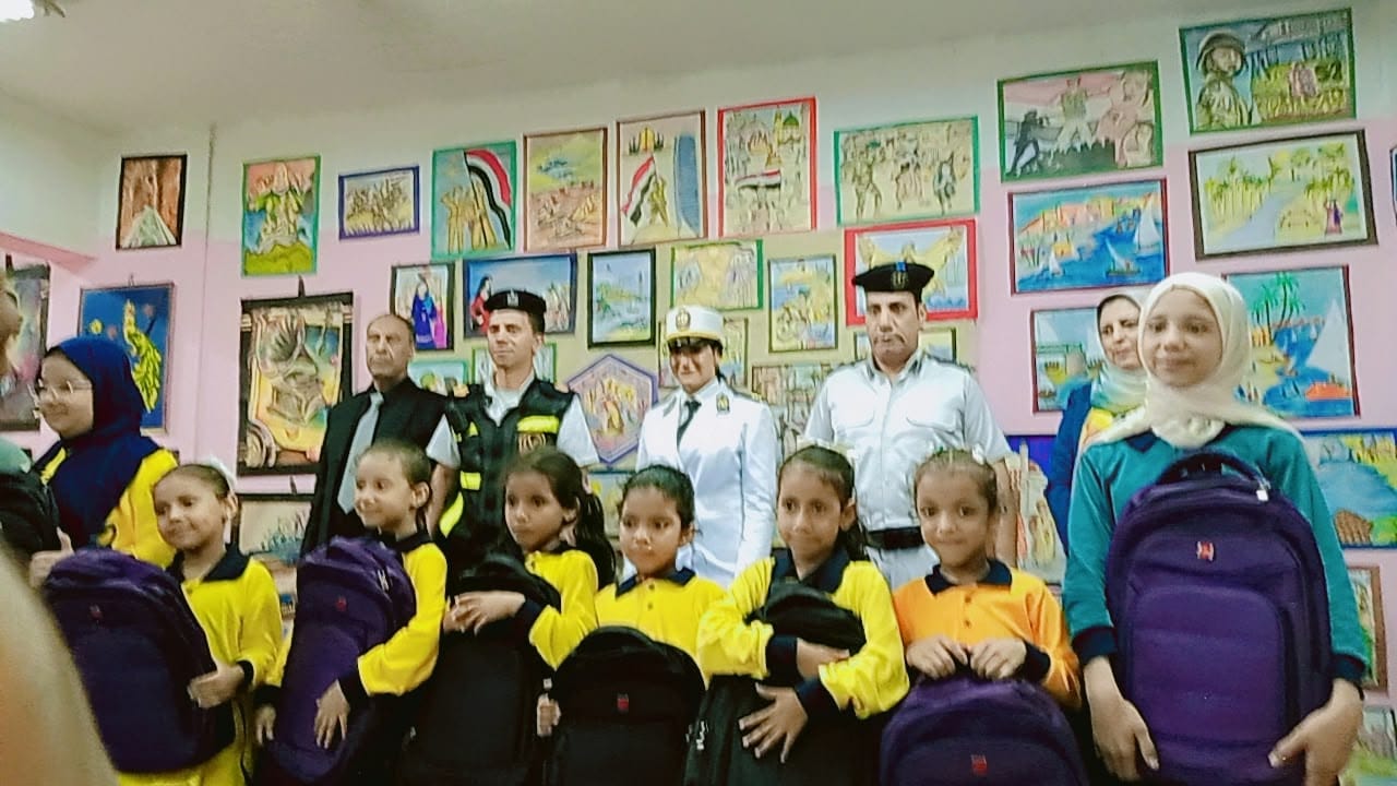 وكيل الوزارة يجرى جولة تفقدية فى ١١ مدرسة
