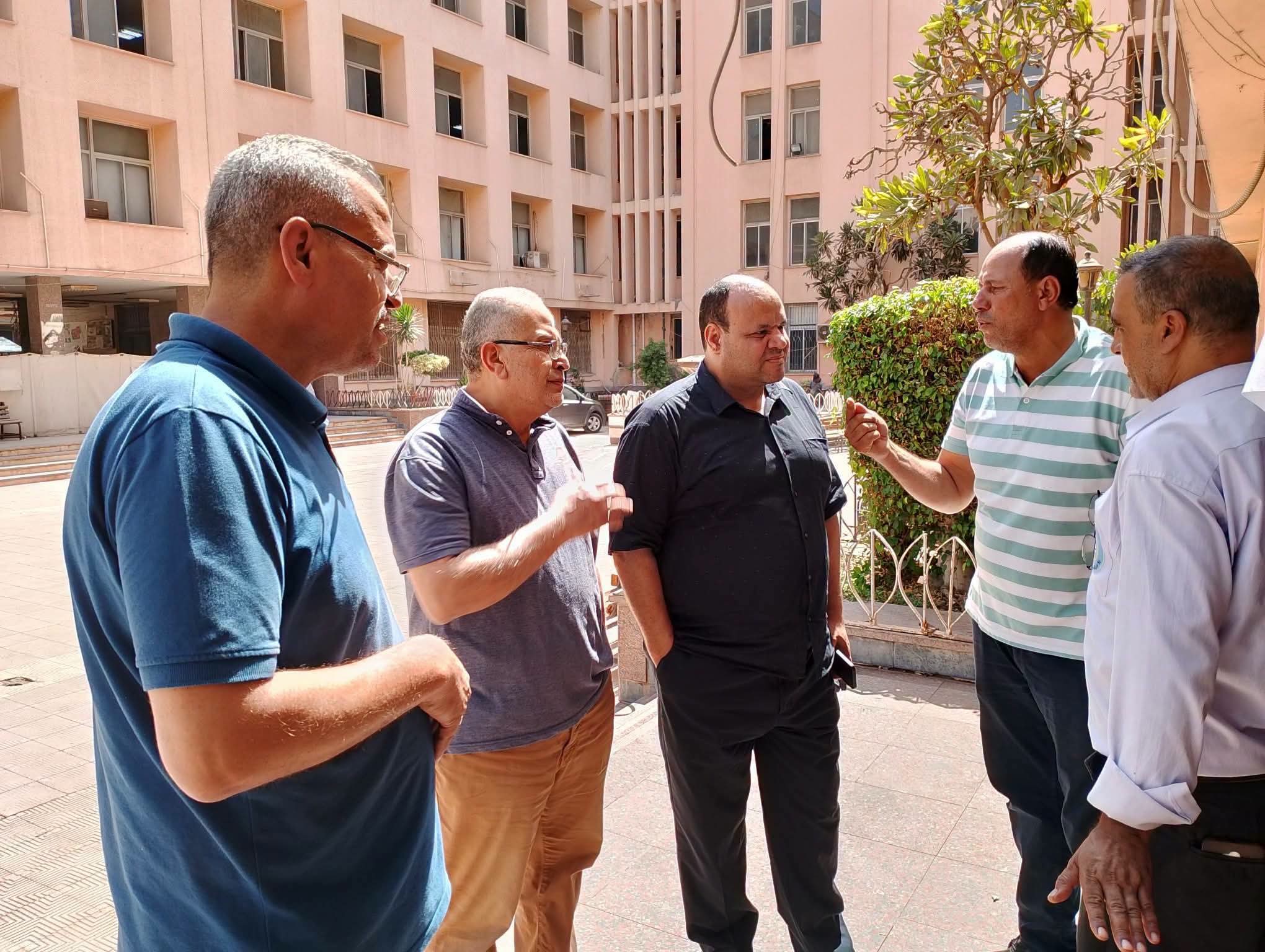 عميد آداب المنوفية يتفقد وحدات الكلية، ويؤكد الجاهزية لاستقبال الطلاب 6 almomken.com e78d8aa1