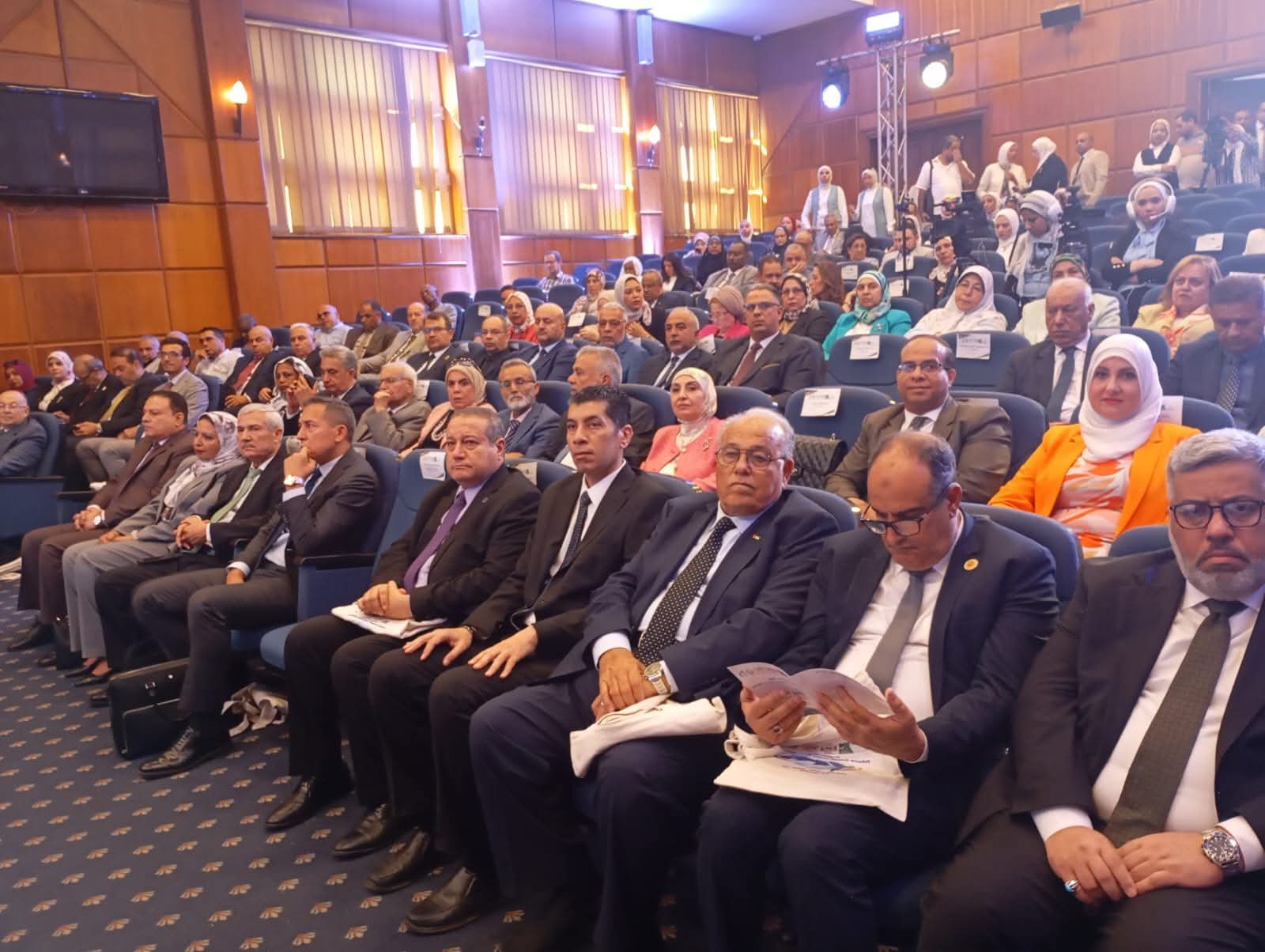 ​مشاركة الهيئة القومية لضمان جودة التعليم والاعتماد (نقاء)​شارك في المؤتمر ممثلو أكثر من 60 مركزًا بحثيًا من نحو 12 دولة عربية