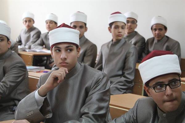 اعتماد المعاهد الثلاثة المرشحة بمنطقة شمال سيناء الأزهرية من الهيئة القومية لضمان جودة التعليم والاعتماد