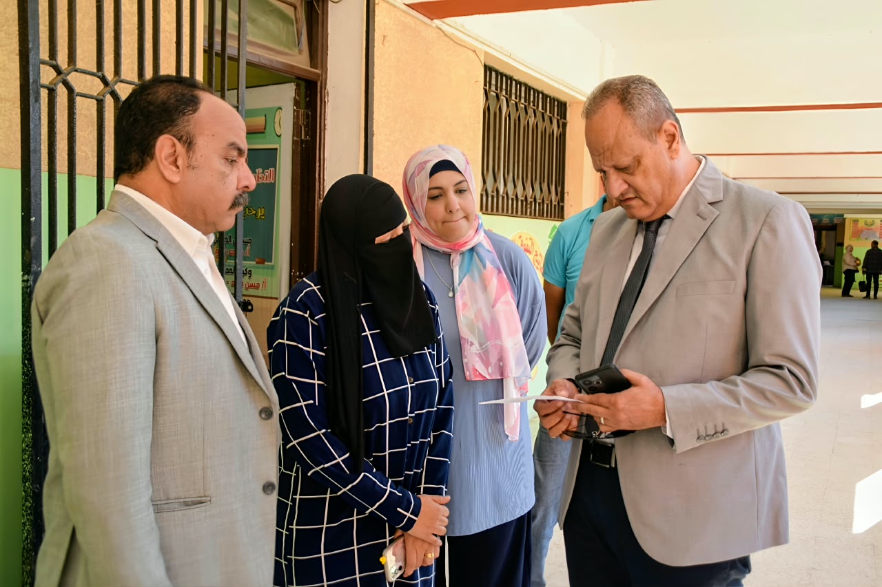 مدير تعليم بورسعيد يؤكد على التقييمات للطلاب لتحقيق الاستقرار التعليمى