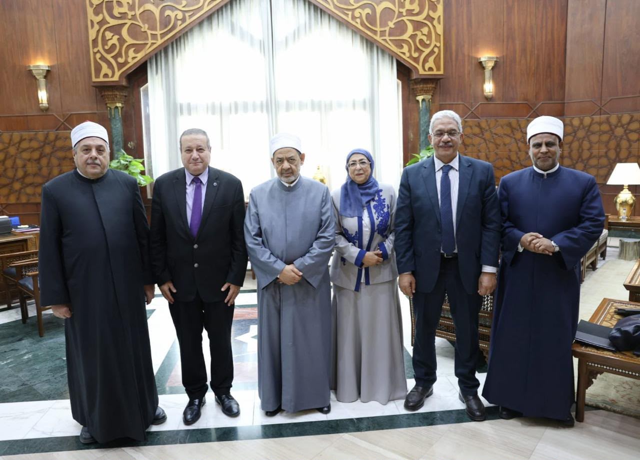 شيخ الأزهر يستقبل رئيس هيئة الضمان والجودة